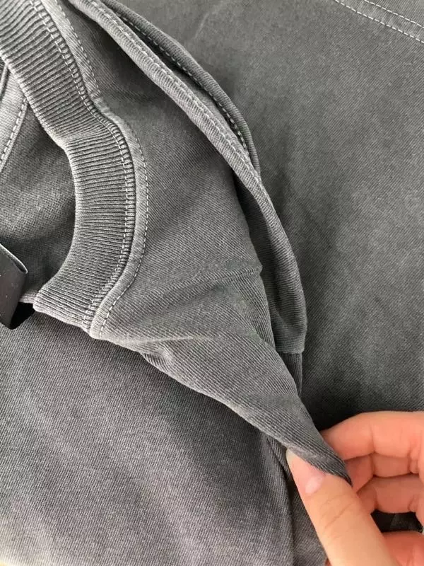 빈티지 그 자체 디자인은 너무 예뻐요근데 좀 늘어날 거 같은 재질이네요