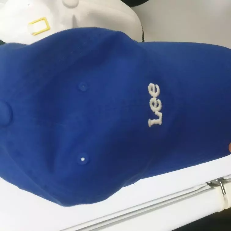 사이즈도 좋고 색감도 예쁘고 다른색도 살만해요 굳