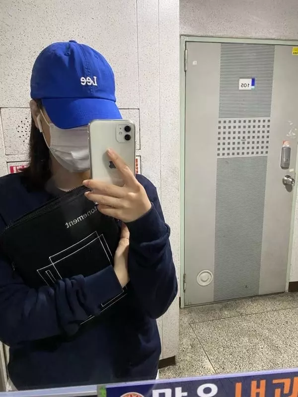 예뻐요 색감진하고 딱 원하던 색감의 모자 언능 사세유