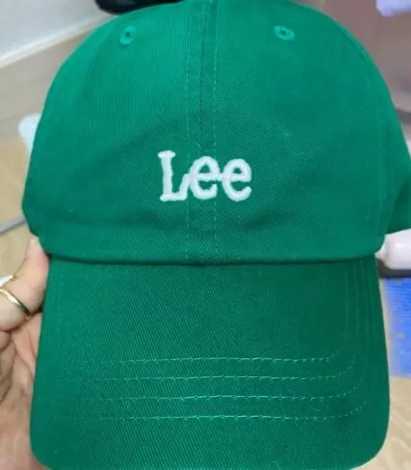 약간 새마을운동같은데 여름이랑 잘어울려요흰티랑 입음 좋을듯!핏진짜이쁨엠엘비(큰로