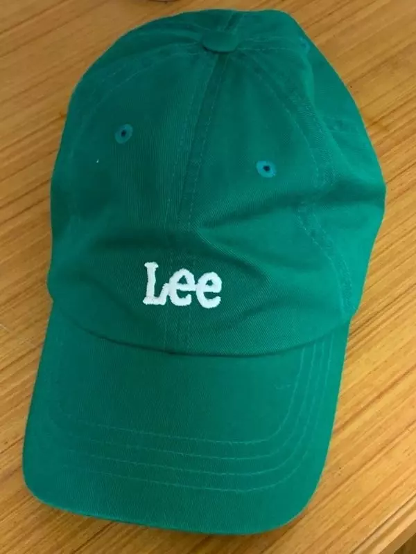 너무 예뻐요ㅠㅠ 딱 예쁜 쨍한 초록색..💚 흔하지도 않고 좋아요! ◡̈