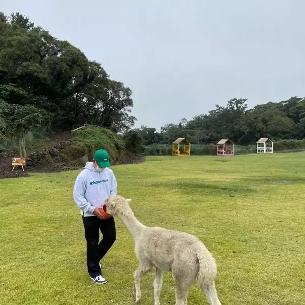 모자 길이 색 크기 모든 게 마음에 들어서 잘 쓰고 다녀요