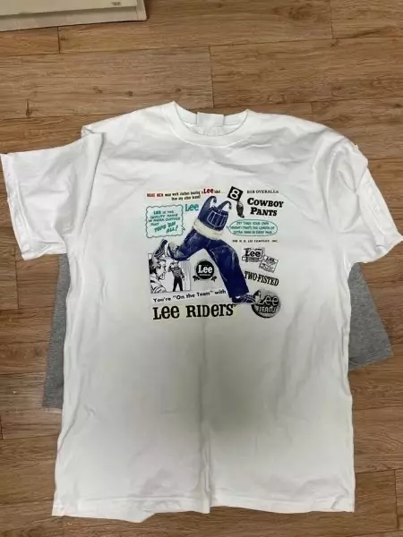 배송도 빨랐고 재품 상태도 좋네요잘쓰겠습니다