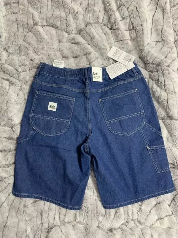 얇고 부드럽고 시원해요!디자인이 넘 귀여워서 신랑이랑 같이 입고싶었는데 작은사이즈