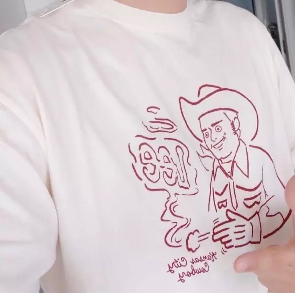 남자친구 같이 사줬는데 핏도 딱 예쁘게 맞고 색감도 화면하고 똑같았어요!