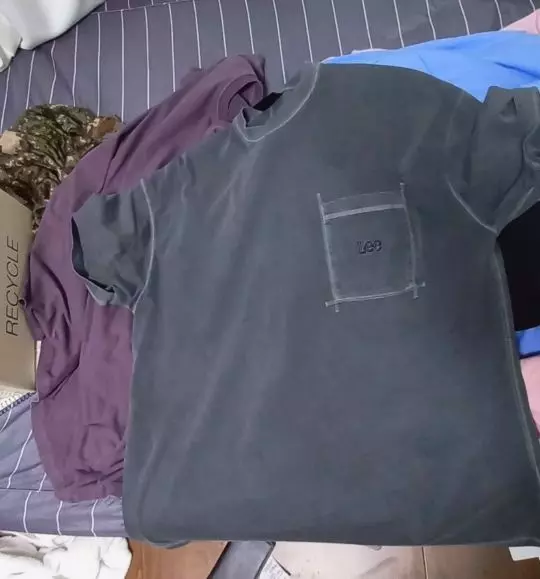 이거 괜찮은 워싱 반팔티입니다가슴로고도 괜춘괜춘