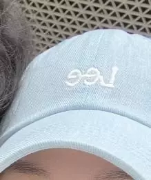 넘예뻐요!!!!색깔별로 갖구싶어요 색도 사진그대로이고 머리도 딱 모양 잡아주고 답답하