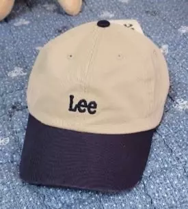 배색이 너무 귀엽고, 깔끔합니다.사이즈도 만족스러워요!