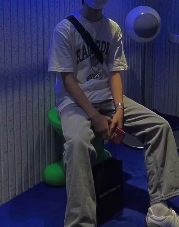 사이즈도 적당하고 프린팅도 이쁜 것 같네요 !! 완전 추천