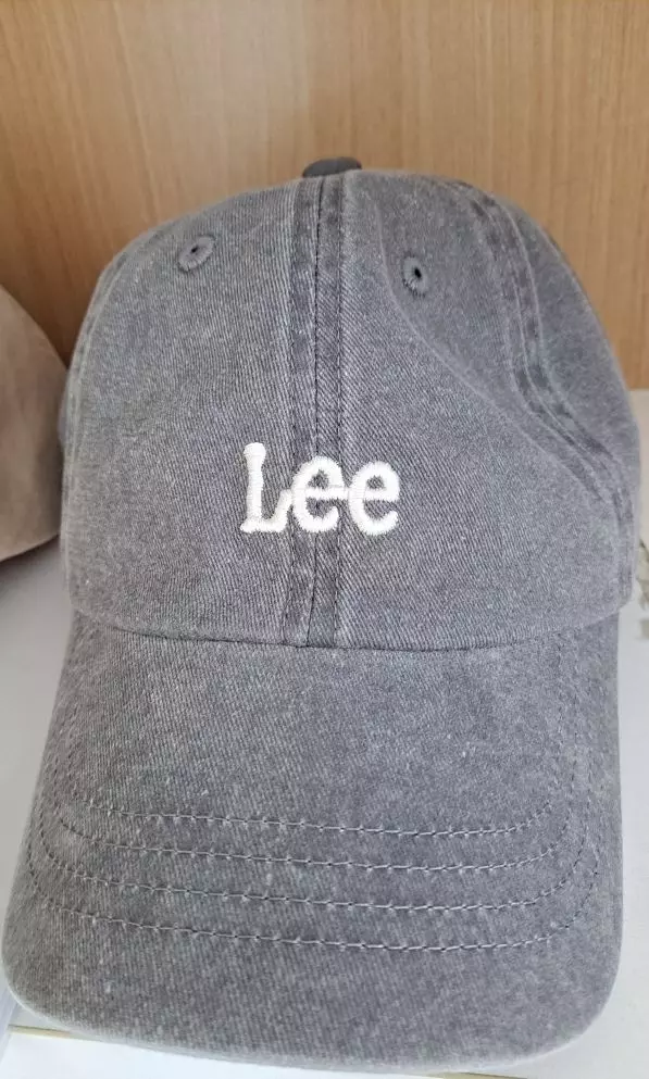 사이즈표로는 폴로보다 큰데 폴로보다 작은느낌