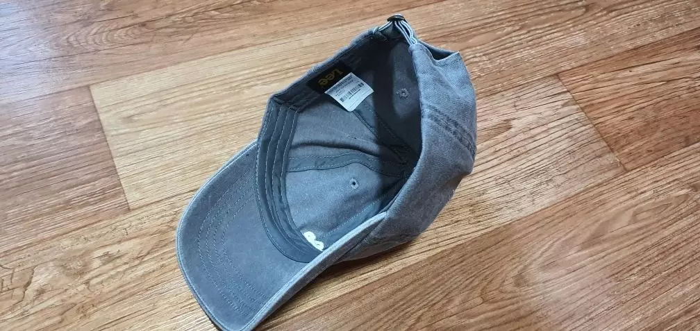 워싱 과하지 않고 적당해요. 색감은 화면이랑 거의 비슷해요. 포인트템으로 찰찰떡