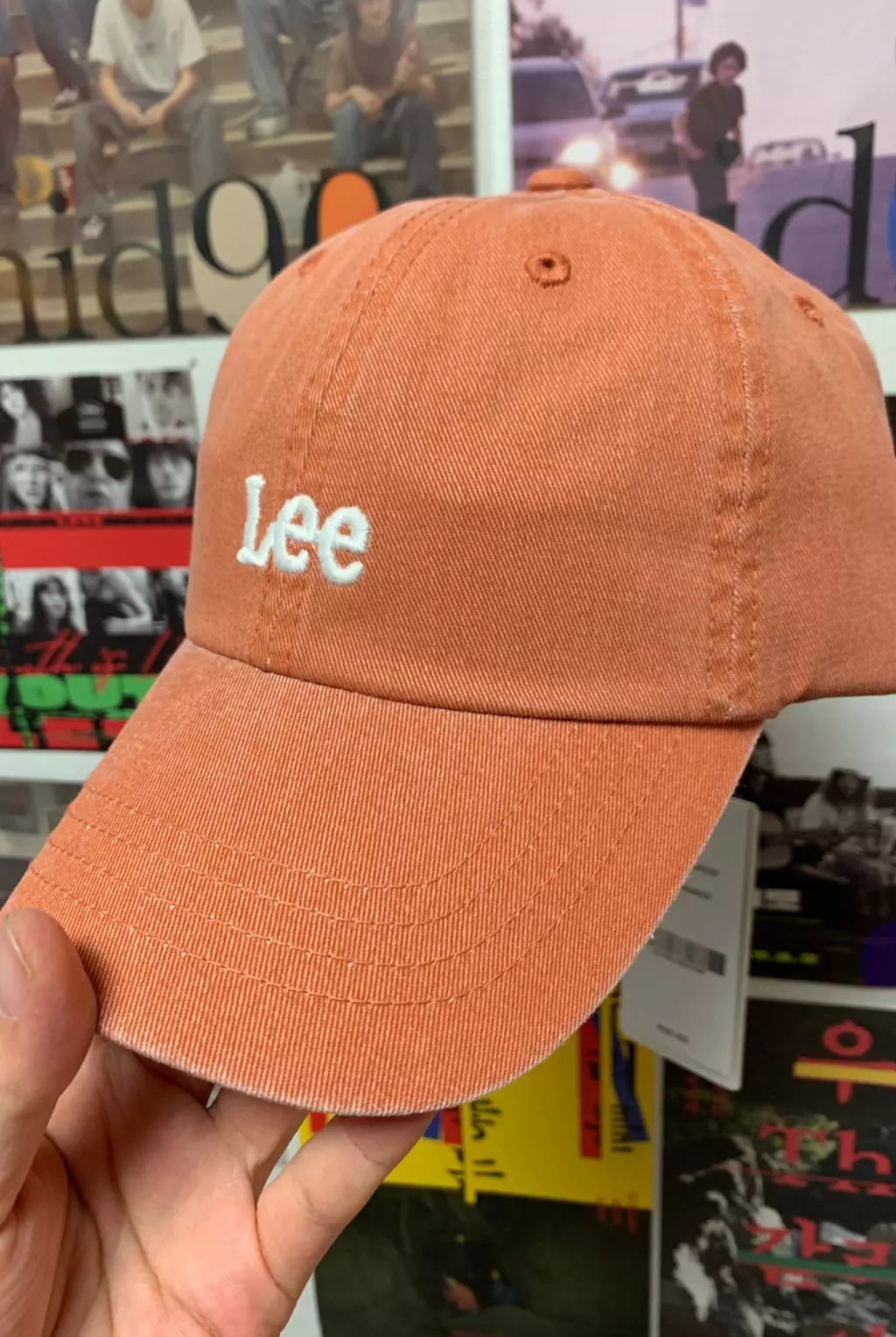 여름께 주문했는데 겨울에 와서 이 오렌지를 과연 겨울에 쓸 수 있을까 고민했는데 어두