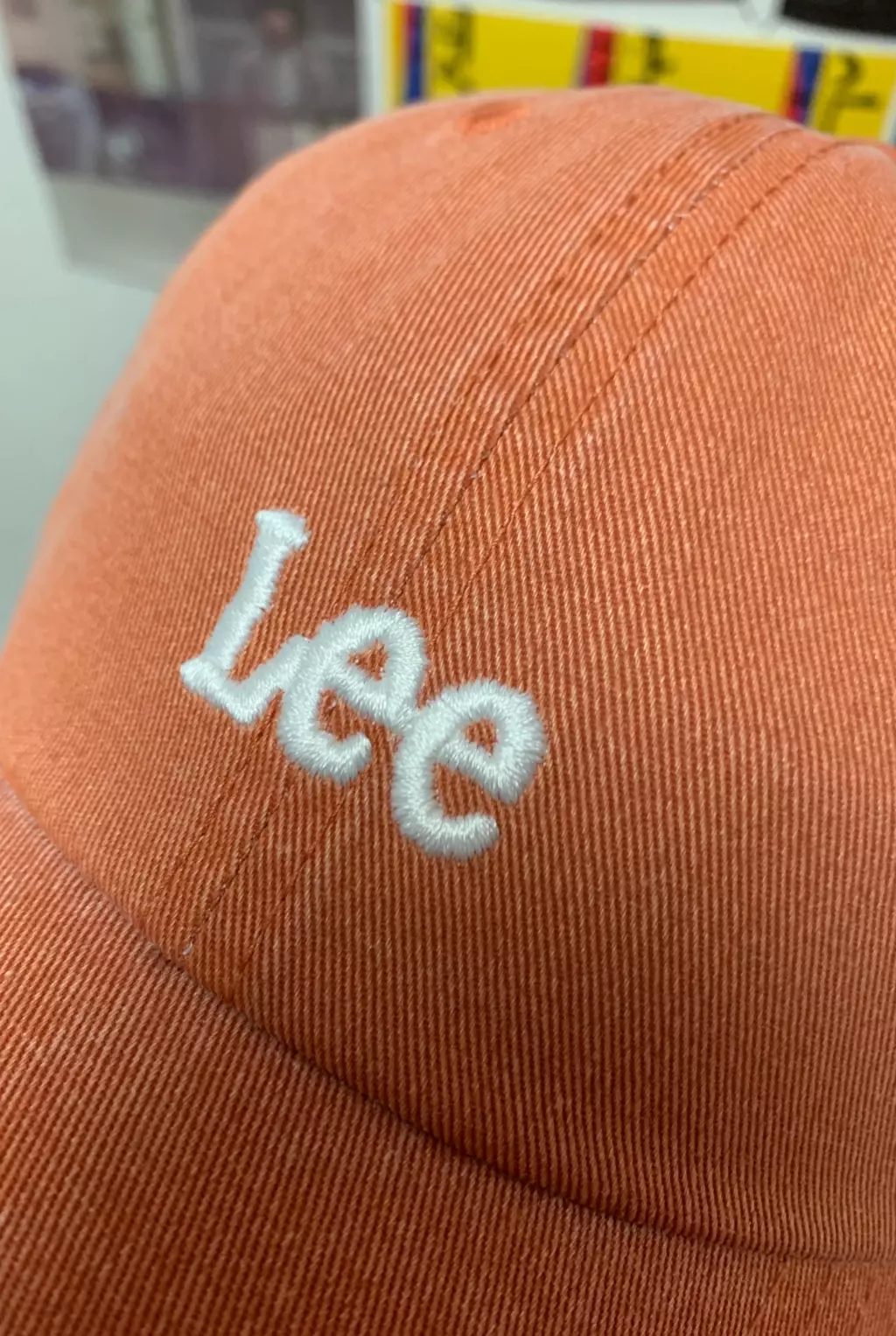 여름께 주문했는데 겨울에 와서 이 오렌지를 과연 겨울에 쓸 수 있을까 고민했는데 어두