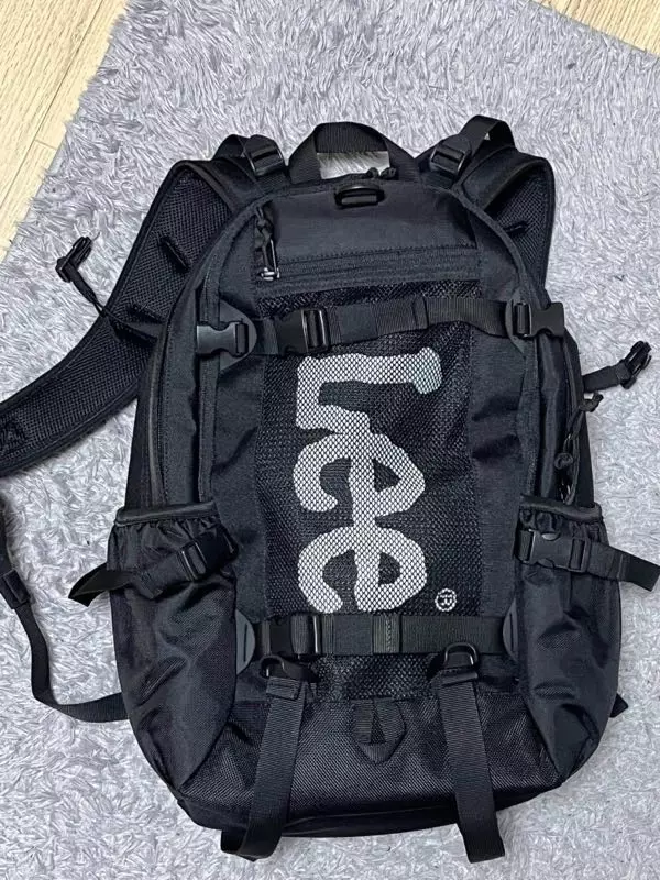 가볍고 아주좋아합니다~~~ 매일 잘 입고 다녀올게요 ㅋㅋ