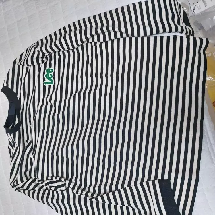 오버핏으로 입으려고 했는데 아주 좋습니다 굿긋