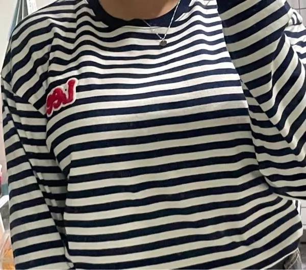 m사이즈 샀는데 사이즈 잘 맞고 조아용 근데 좀 박시하게 입고 싶다면 L사이즈가 좋을 