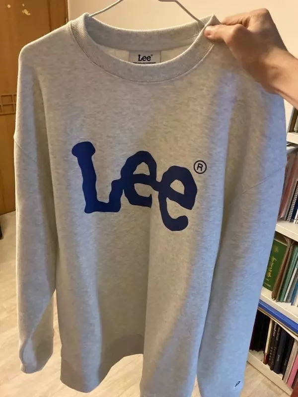 리 맨투맨 핏 좋고 입기 편하고 색감도 예뻐서 만족합니다