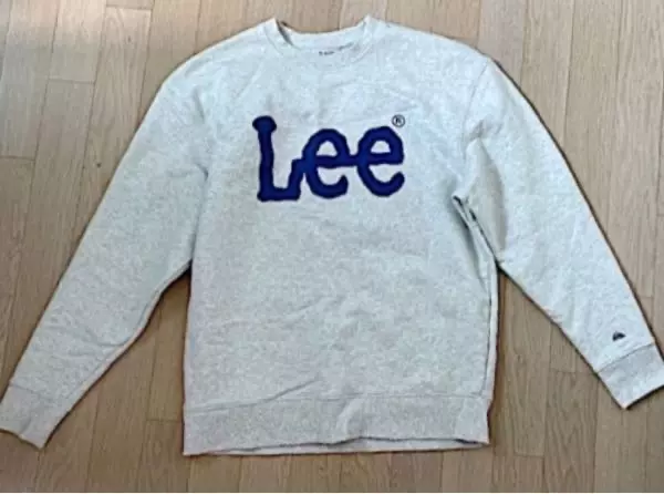 팔은 좀 짧은 거 같고 그 외에는 전체적으로 괜찮아요