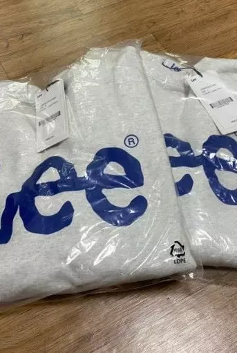 진짜 처음에 긴가민가했는데 너무 보면볼수록 이뻐서 신혼여행가서 쭉 입고있었네요~