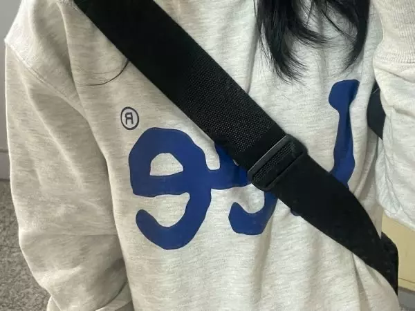 라지 사고싶었는데 품절이라 너무 아쉬워요..그래도 이뻐서 자주 입을 거 같아요