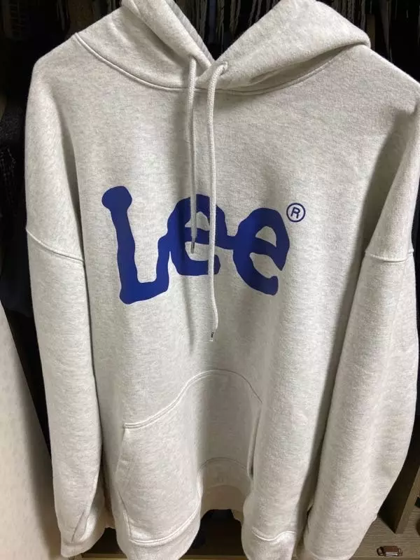 시보리 짱짱하지 않고 좋아요. 팔 길이가 조금 길긴 하지만 딱 좋아요