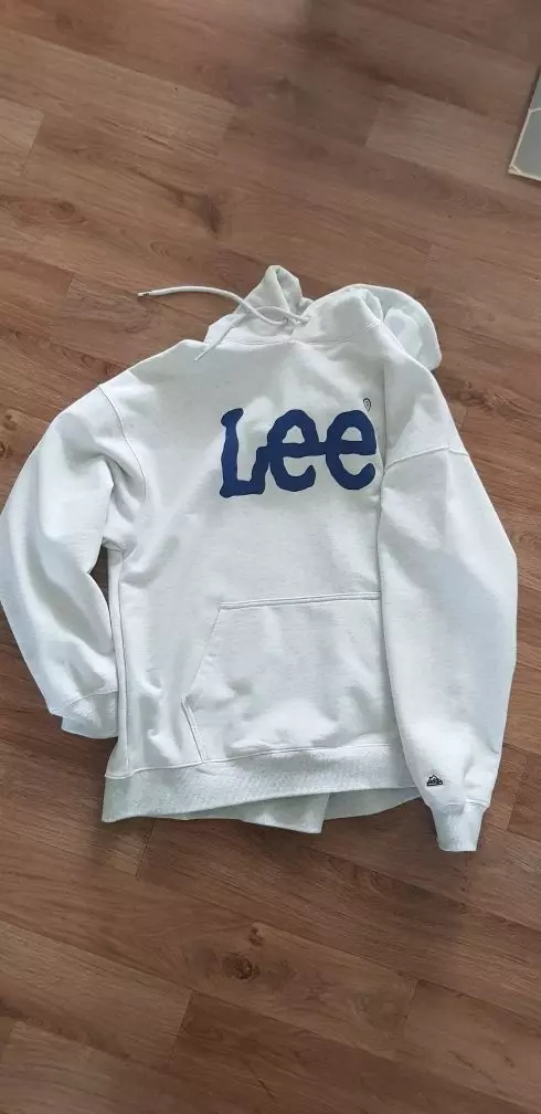 여 170cm 52kg 오버사이즈로 편하게 입기좋아요