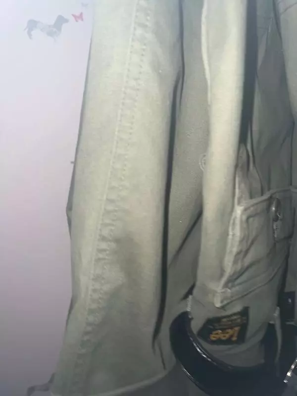 사이즈나 색상이나 너무 잘 맞고 이뻐요근데 자크 고장남