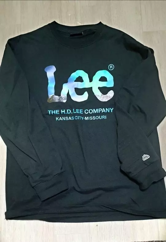 편하게 입을 옷을 찾았는데 제가 원하던 옷이에요.