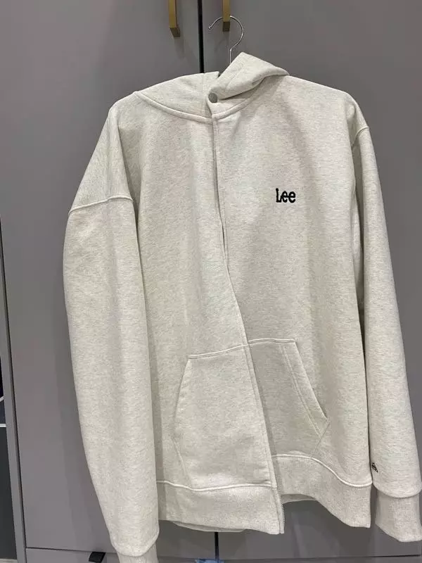 가을에 잘 어울리는 오트밀 색이에요 완전 예쁩니다