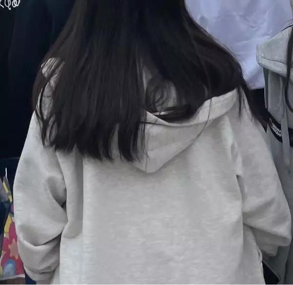 교복이랑 매일 잘 입고 있어여 더 추워지기 전에 많이 입고 다녀야겠어요!!