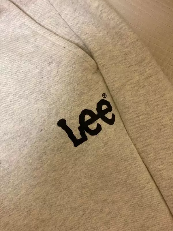 예쁘구 편해요 허리 엄청 커서 엄청 조여야 돼요 색도 핏도 예뻐요