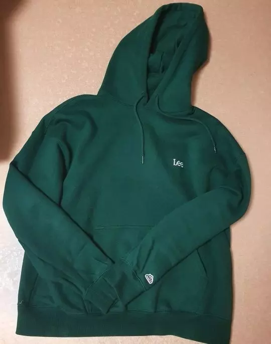 기모 있는 제품을 별로 안좋아하는데 기모 없이도 너무 두껍고 색감 선명해요