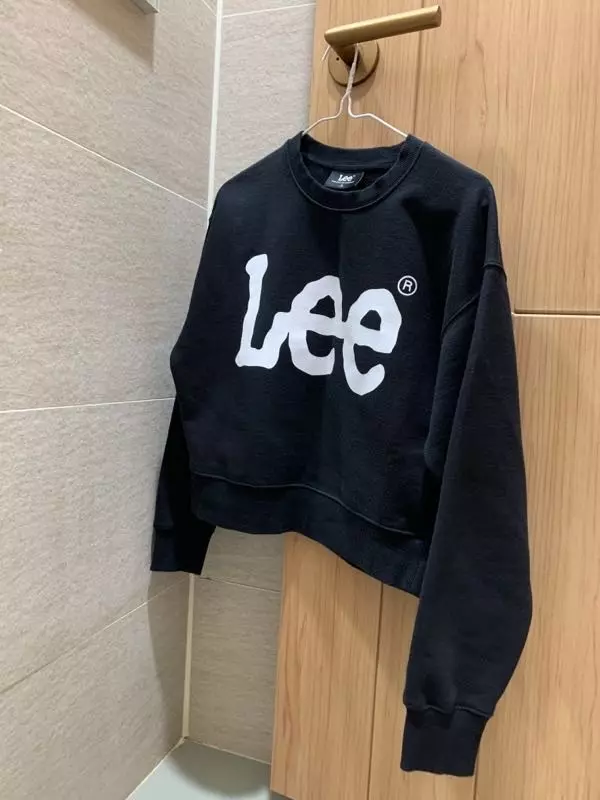 구냥 귀여워요 !!아래 뭘 입어도 캐추얼하게 잘 입을 수 이써요