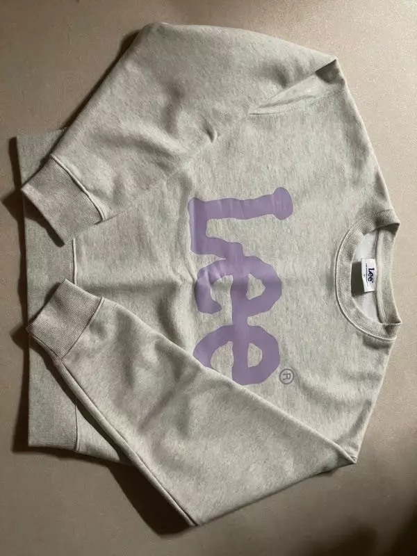 봄가을에 입기 좋아요!기장도 세미크롭이라 덜 부담스럽고 만족👍🏻