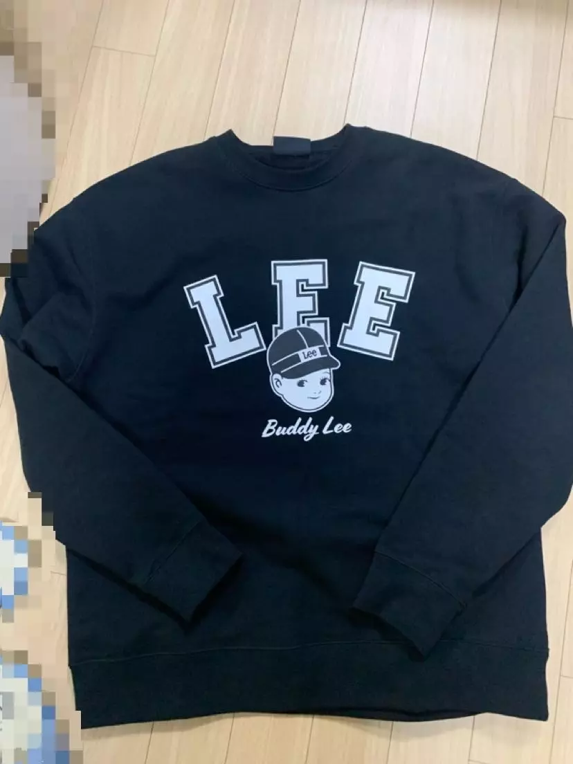 한치수 작은 거 사도 괜찮았을 거 같음 그래도 예뻐요 막 입기 좋음