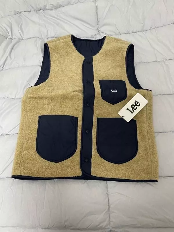 후드나 후리스 입고도 편하게 맞음 색 너무 맘에 들고 귀여움