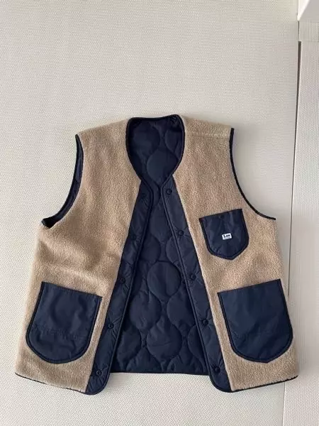 디자인이 예쁘고 재질도 좋구요. 사진그대로 색감과 핏도 좋아요.