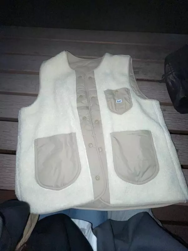 요즘 샤워할 때도 입는데, 이거 후기 쓰려고 잠깐 벗었습니다. 얼릉 다시 입어야지 ~!!