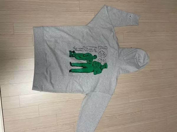 할인받아서 싸게 샀어요 배송 빨라요 뒷면 그림이 예뻐요