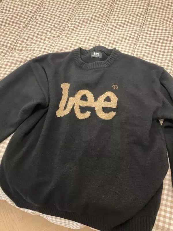 너무 예뻐요! 만족합니다! 다른 색상으로 하나 더 구매하고 싶어요