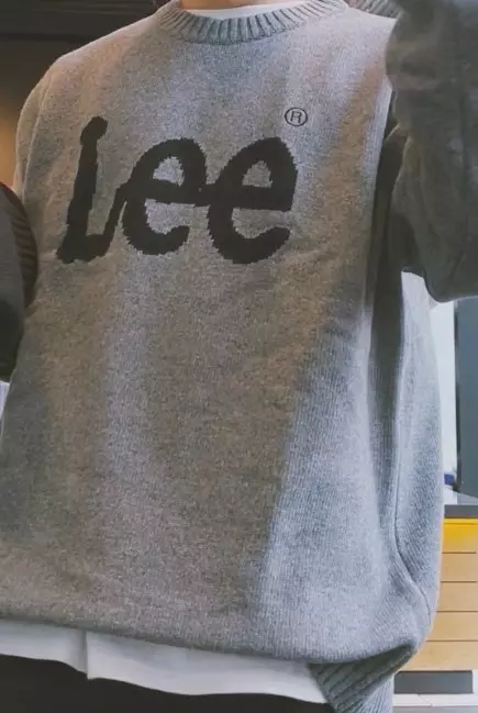 너무맘에드러요! 색감도 이쁘고 핏도! 재질도 만족해요:)