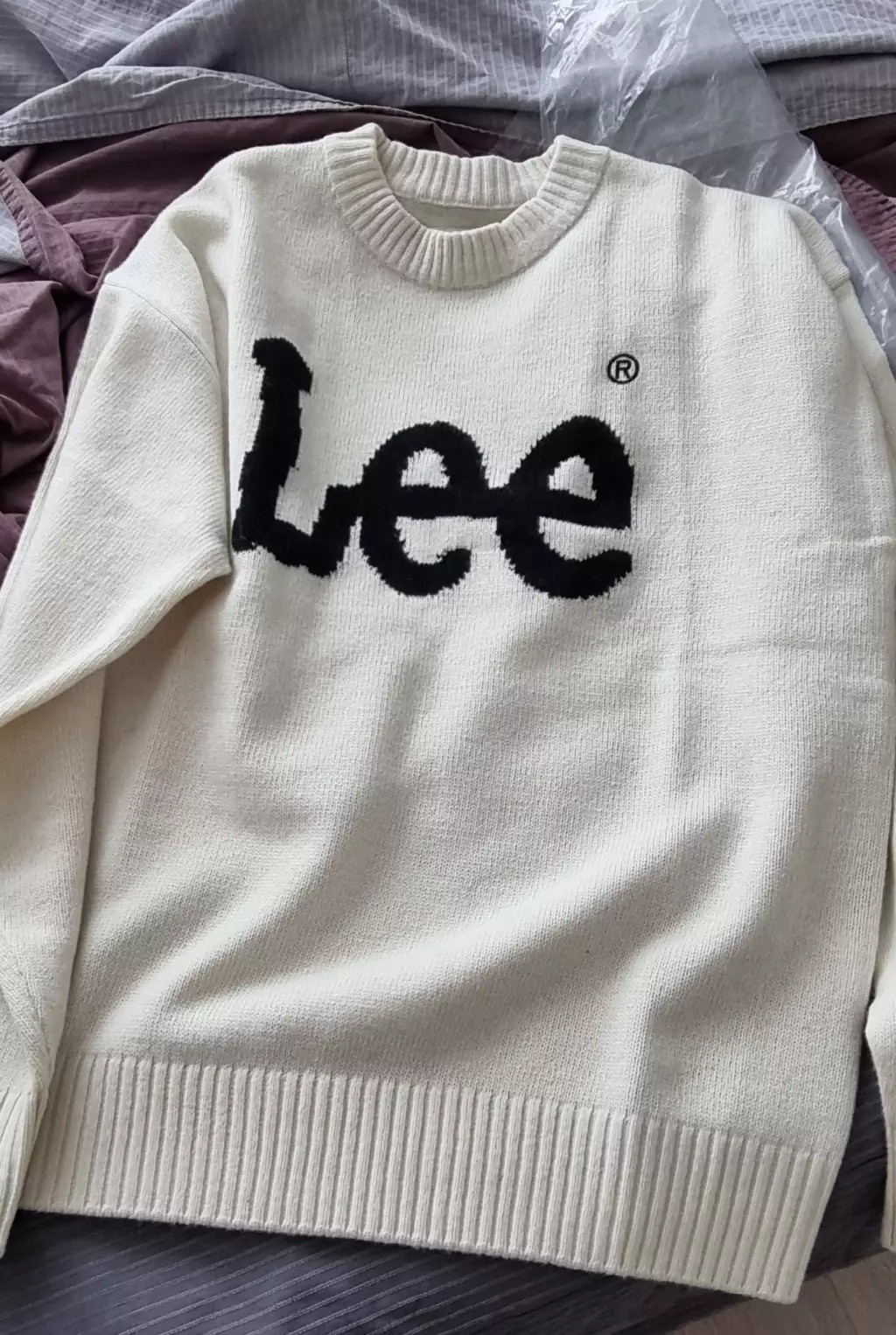 제일 작은거 샀는데 오버핏 느낌 나요 만족합니다