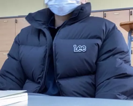 이쁘고 따뜻해요 입었을때 딱 입었을때 부하지않고 핏이이뻤어요