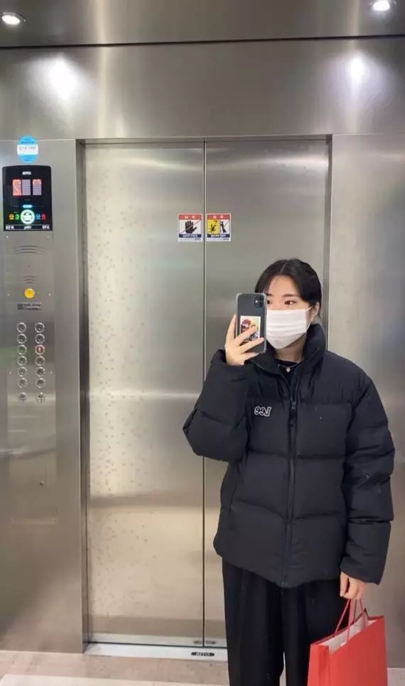 노페 패딩보다 따뜻하고 너무 따뜻해서 땀나요 ㅠ 그리고 기여움