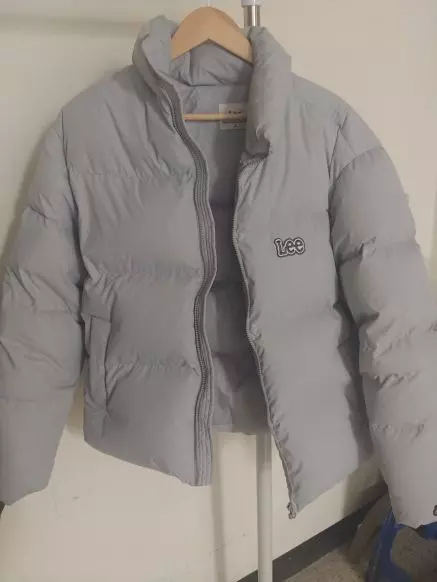 따뜻하고 좋슴다 아주 패딩이 빵빵해서 한겨울에 이거하나만 있어도 무적임다