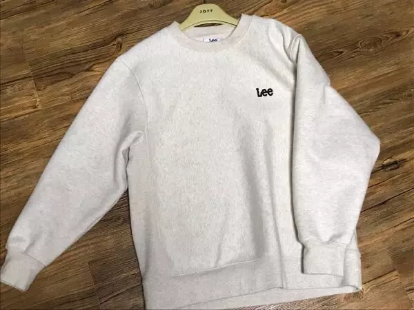 사이즈가 크게 나온다고 해서 고민하다가 s로 샀는데 정말 잘 산거 같아요 체형에 맞게