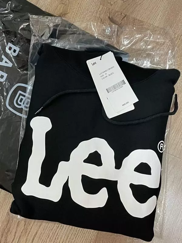 제 키 기준 밑에 시보리 짱짱해서 궁딩이 살짝 위까지 걸쳐 입을 수 있어요 아주 킹아 