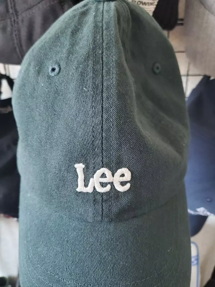 머리에 딱 맞고 모자 실물이 더 괜찮음 만족합니다