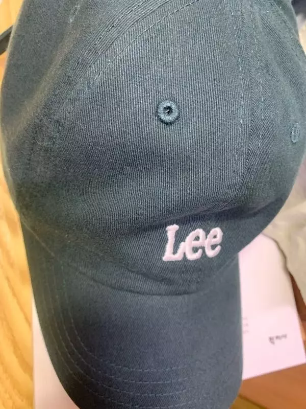 무난하고 예뻐요 머리 안감은 날엔 얘 쓰고 다닙니다