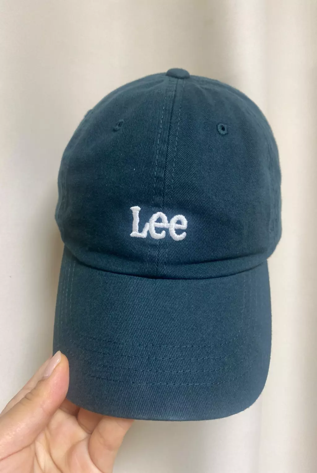 엄청 예쁘고 심플하고 핏도 예뻐서 잘 착용하고 있습니다 :)